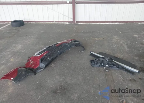 2018 Subaru Outback 3.6R Limited z USA, uszkodzony, nr VIN 4S4BSENC3J3203155